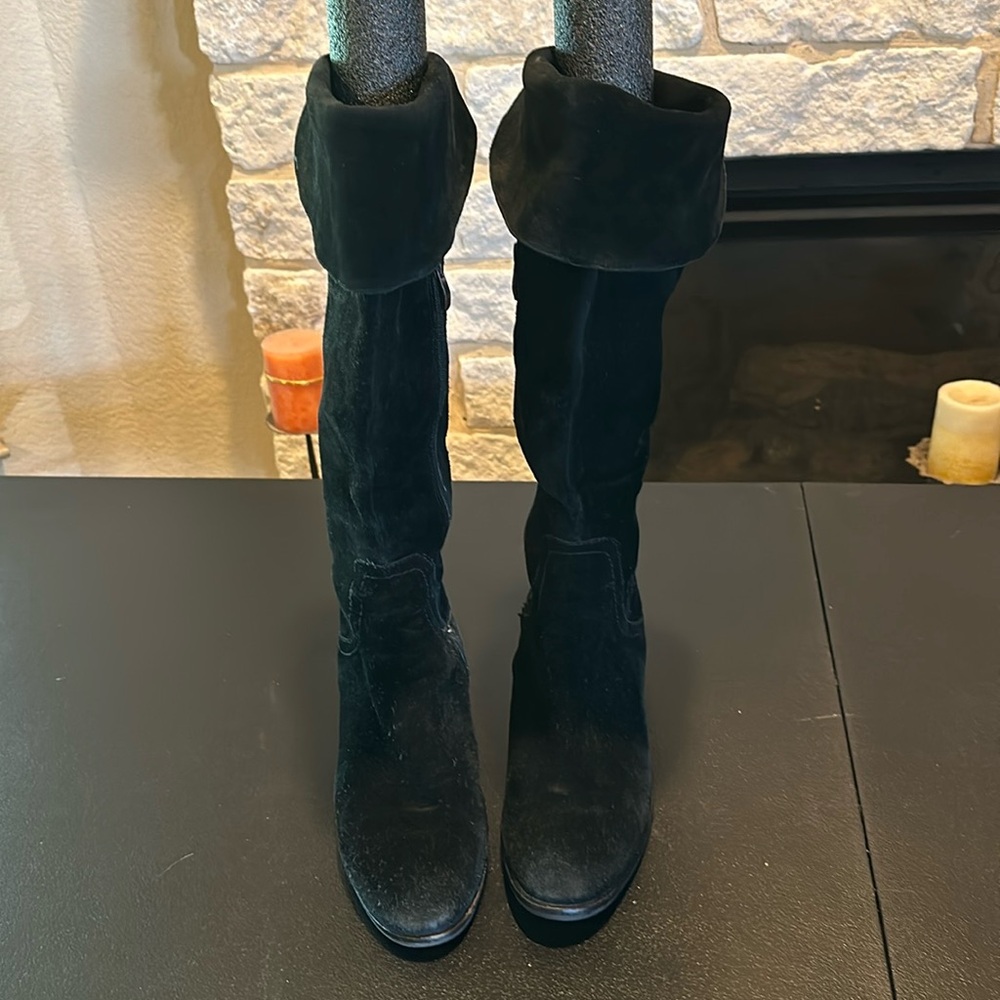 Vince Camuto black Suede Leather Boots Calf High, size 9M